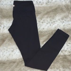 Lulu lemon wunder under